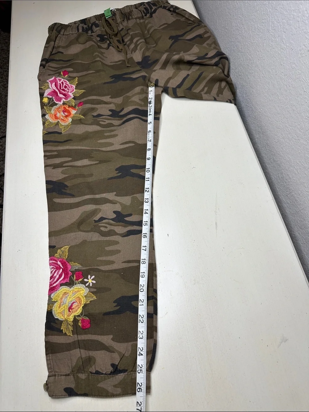Johnny Was Women's Vella Jogger Pants Camo Print Floral Embroidered Linen Sz M